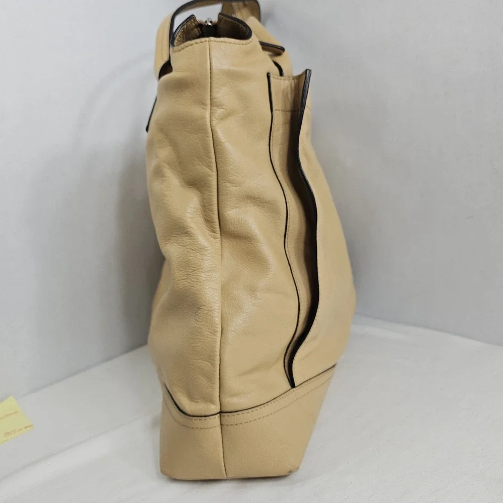 Banana Republic Lexington-Camel/Tan Leather Tote - Shoulder Handbag EUC